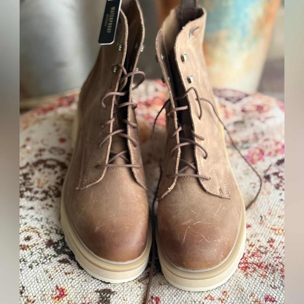 SOREL waterproof boots  Women's Tan Leather Boots - Picture 11 of 15